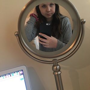 Meet your Posher, Addie